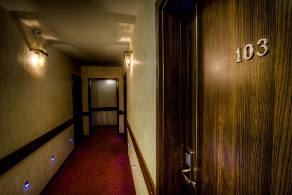 Aviator Hotel Restauracja & Spa Pabianice Exteriér fotografie