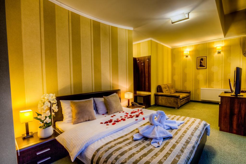 Aviator Hotel Restauracja & Spa Pabianice Exteriér fotografie