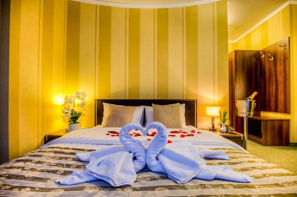 Aviator Hotel Restauracja & Spa Pabianice Exteriér fotografie
