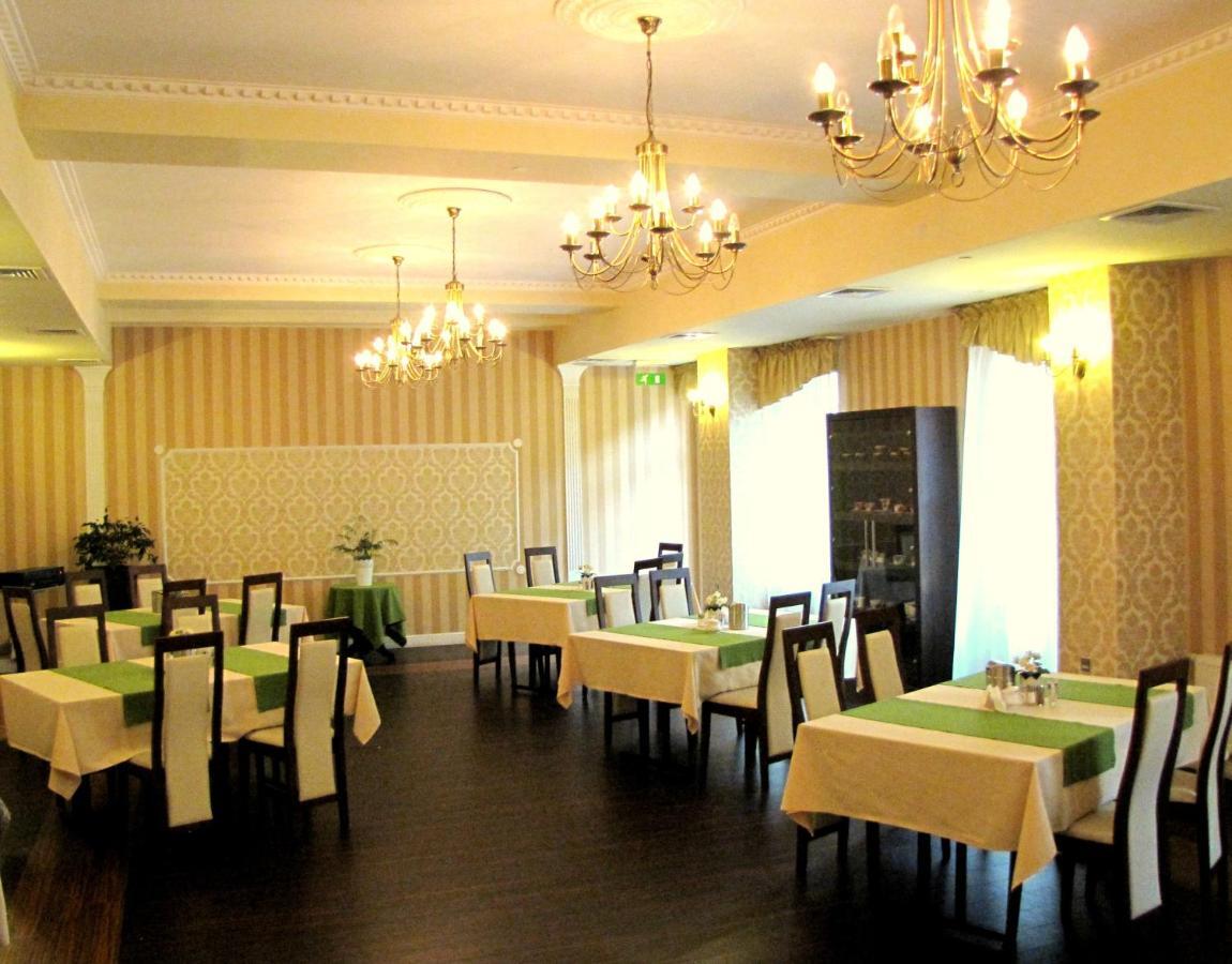 Aviator Hotel Restauracja & Spa Pabianice Exteriér fotografie